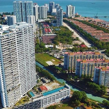 The Landmark Seaview Netflix By Blue Sky Holidays George Town Eksteriør bilde
