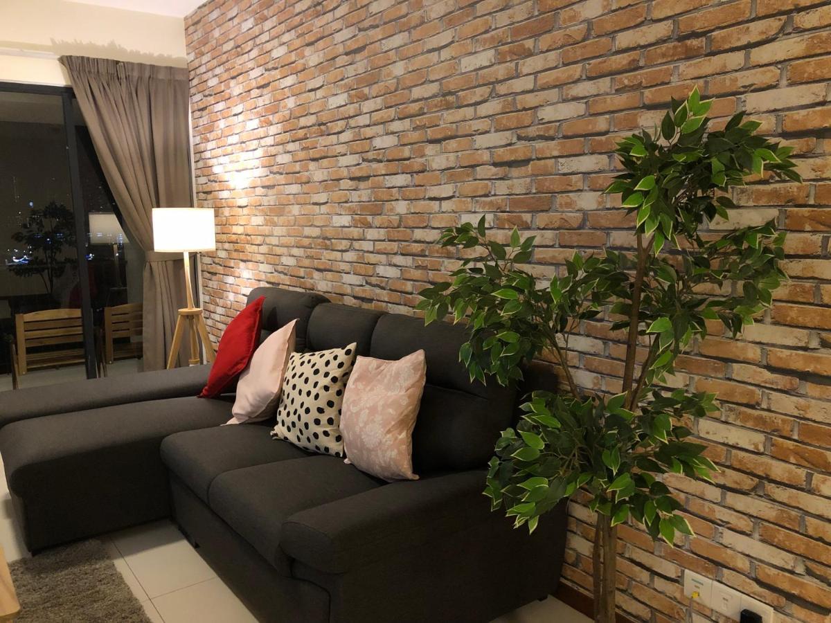 The Landmark Seaview Netflix By Blue Sky Holidays George Town Eksteriør bilde