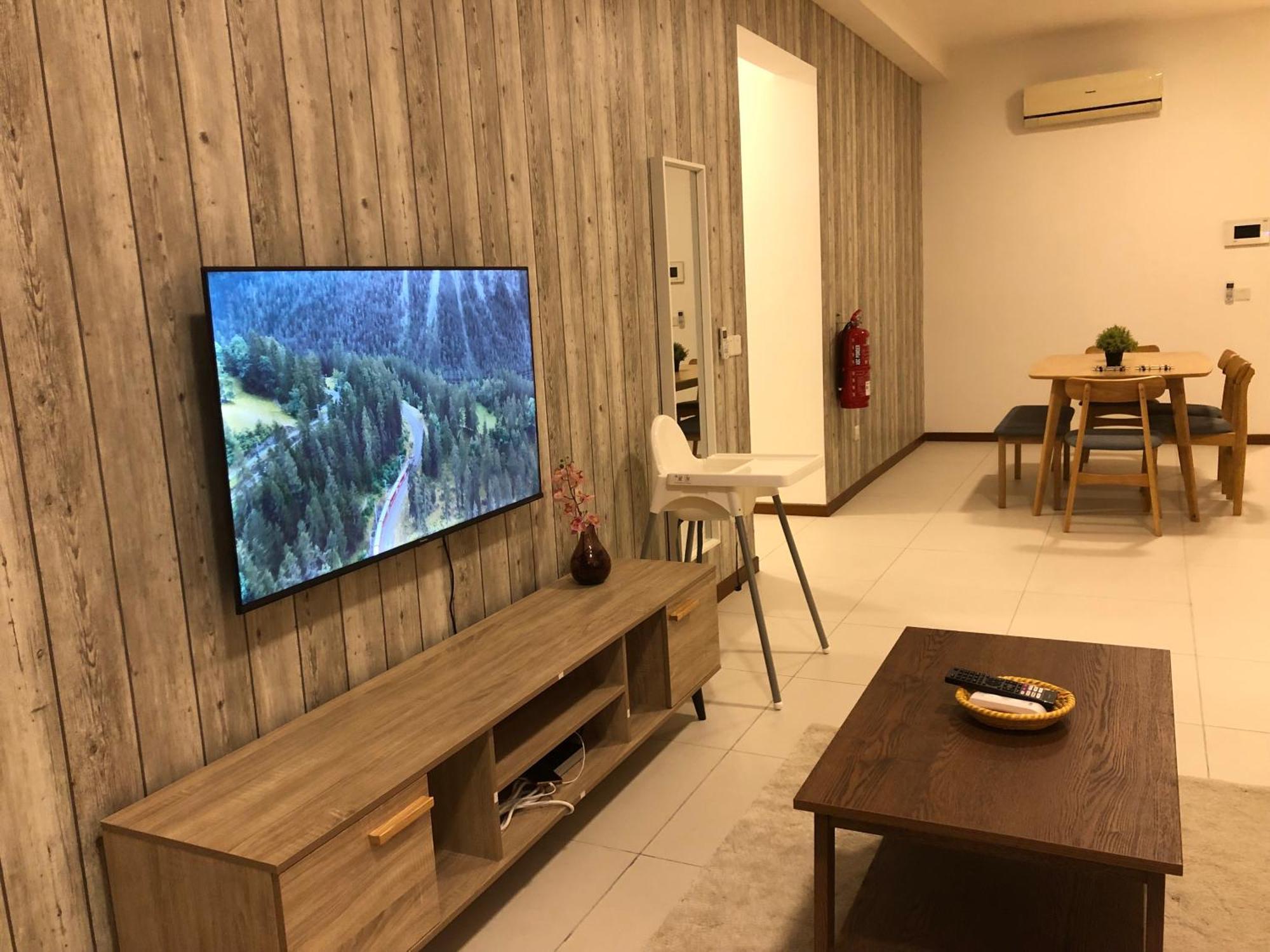 The Landmark Seaview Netflix By Blue Sky Holidays George Town Eksteriør bilde