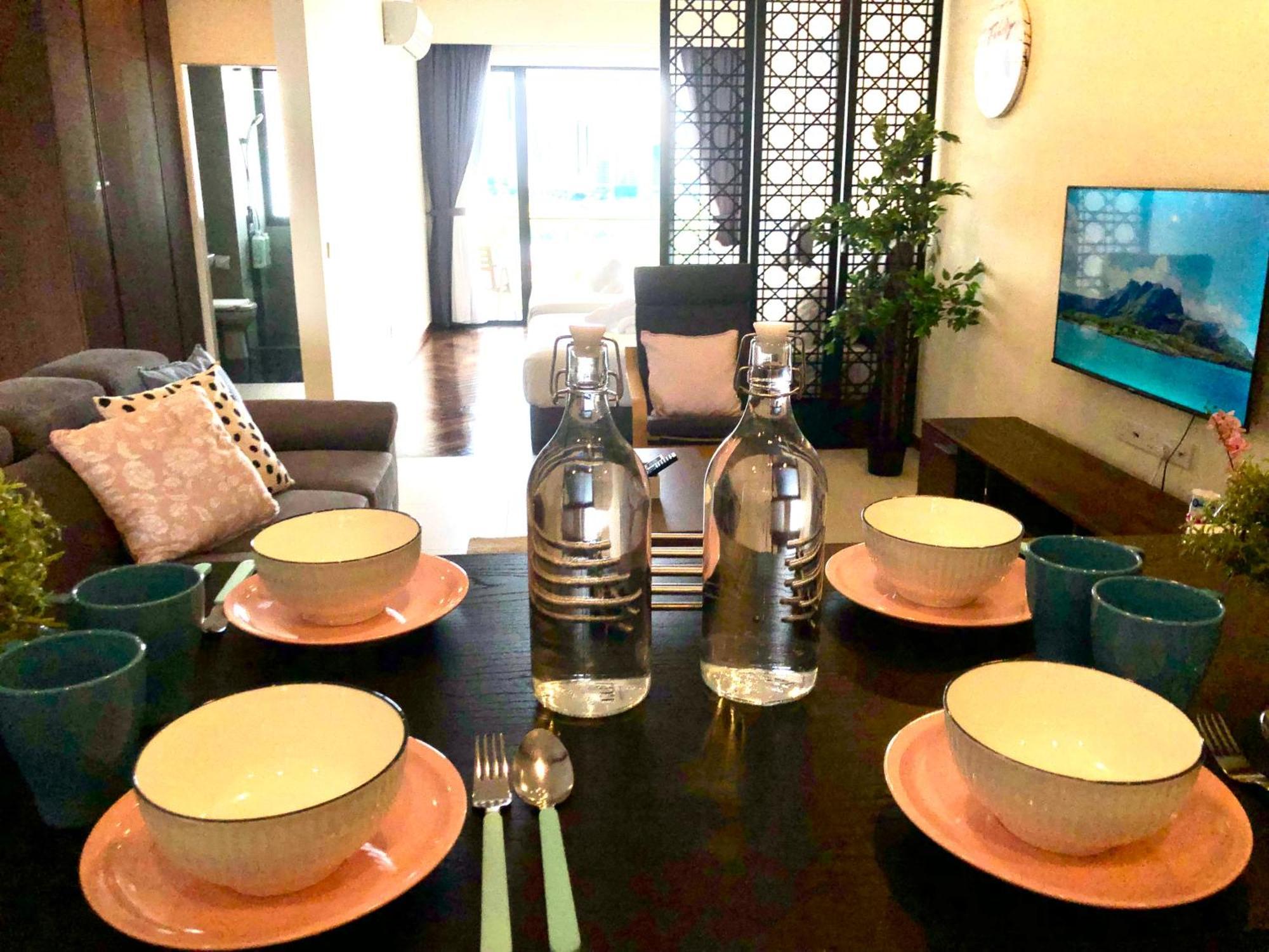 The Landmark Seaview Netflix By Blue Sky Holidays George Town Eksteriør bilde