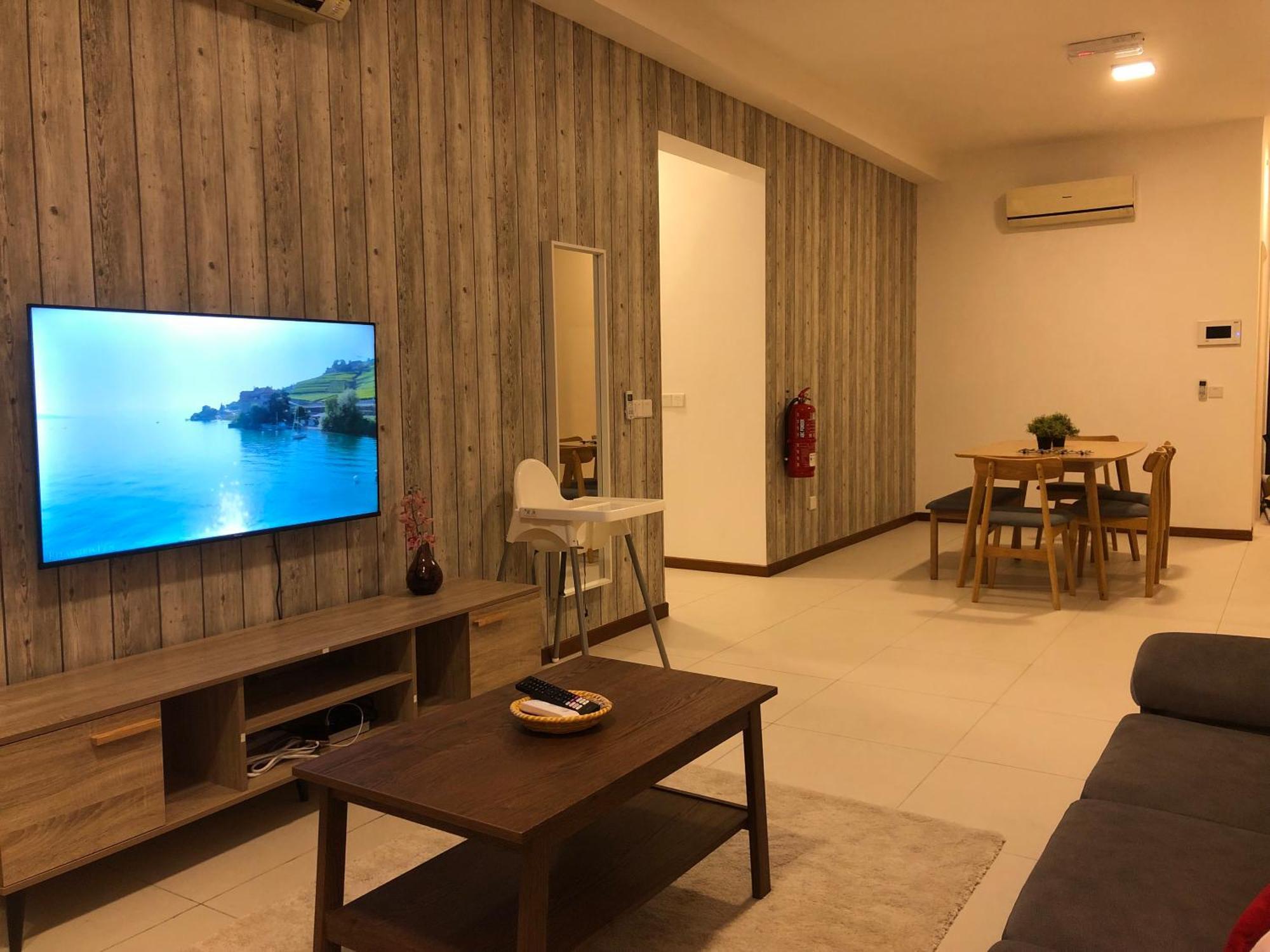 The Landmark Seaview Netflix By Blue Sky Holidays George Town Eksteriør bilde
