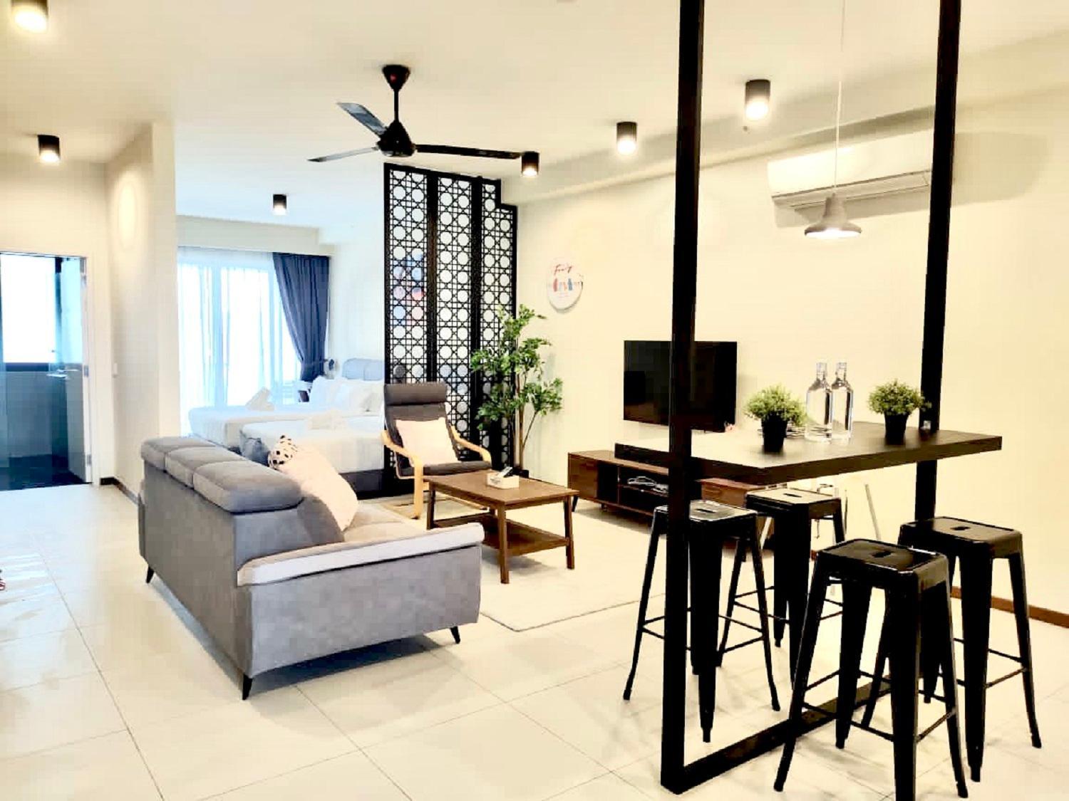 The Landmark Seaview Netflix By Blue Sky Holidays George Town Eksteriør bilde
