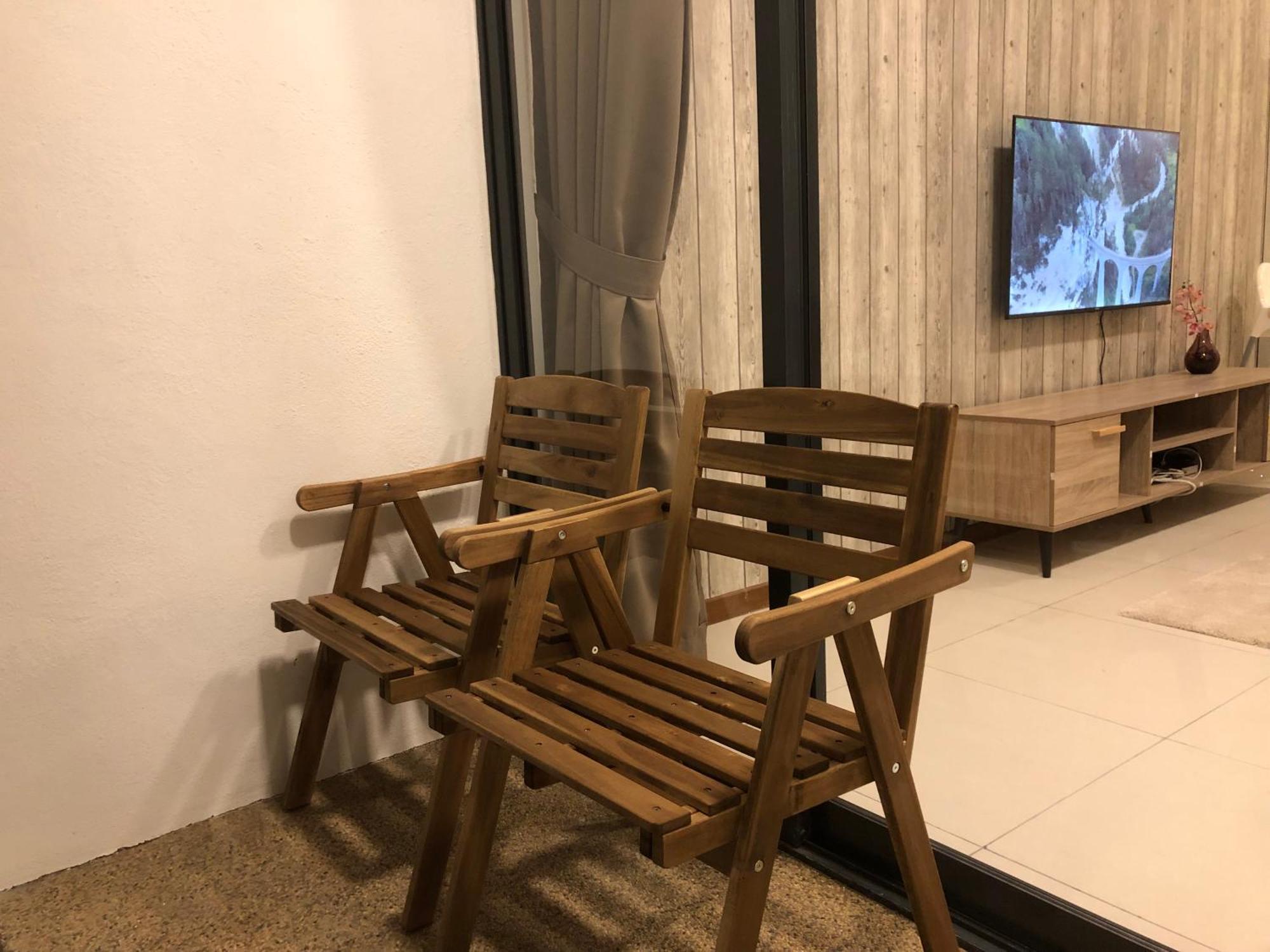 The Landmark Seaview Netflix By Blue Sky Holidays George Town Eksteriør bilde