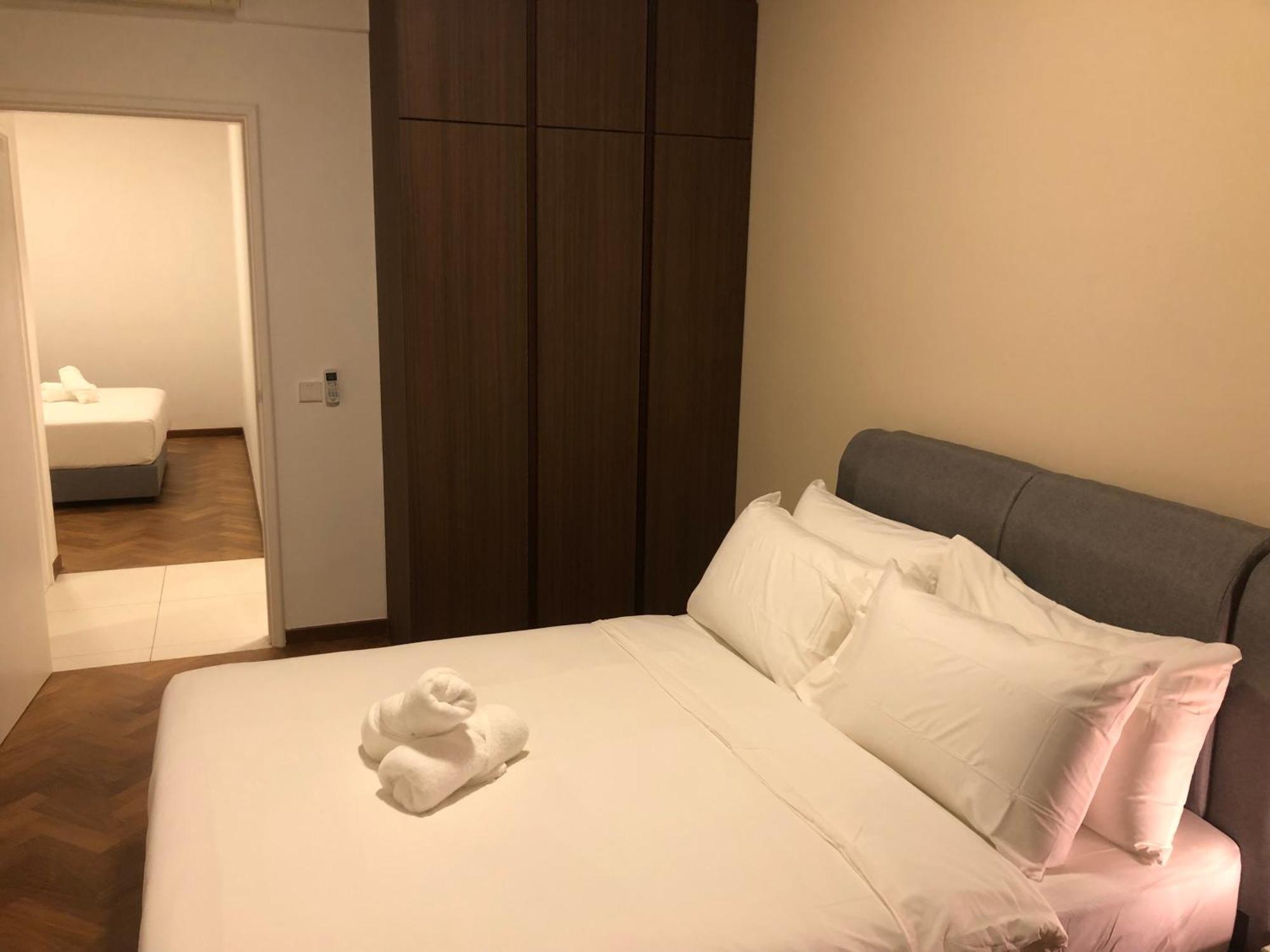 The Landmark Seaview Netflix By Blue Sky Holidays George Town Eksteriør bilde